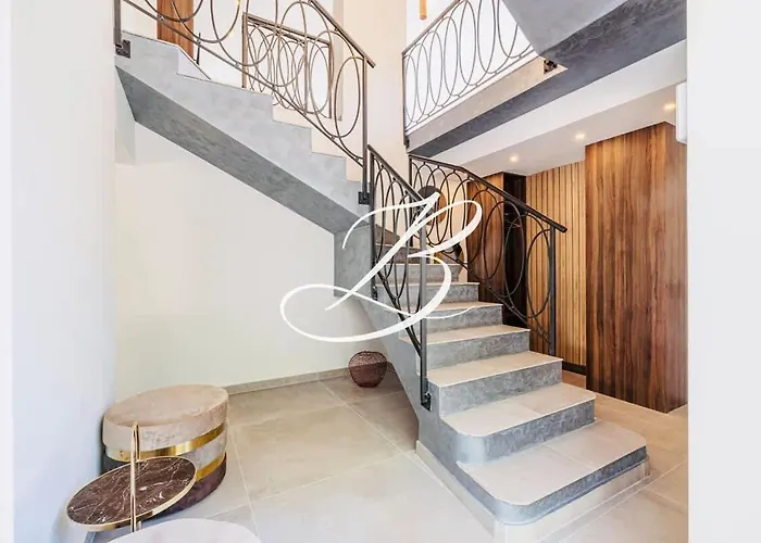 Da Laura - Centre Piscine Villa Cannes