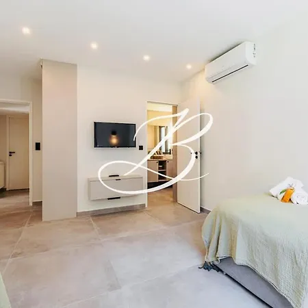 Da Laura - Centre Piscine *