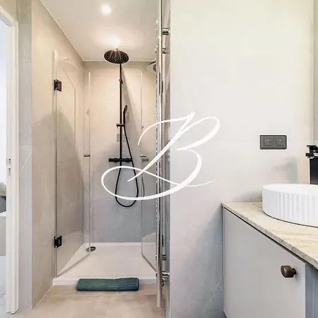 Da Laura - Centre Piscine Villa Cannes