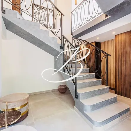 Da Laura - Centre Piscine Villa Cannes