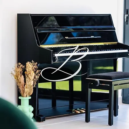 Da Laura - Centre Piscine Cannes